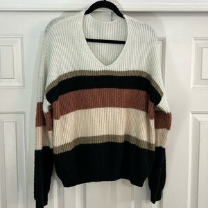 V neck stripped sweater.